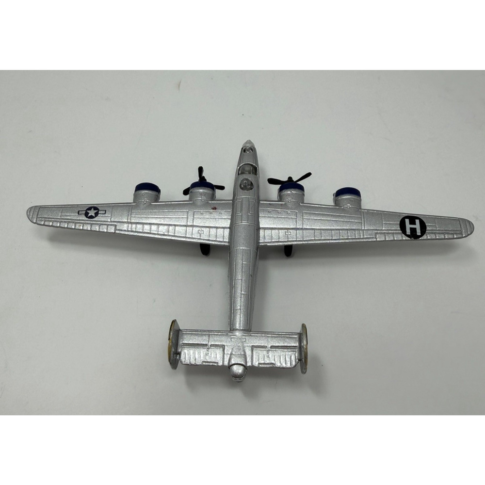 Maisto Tailwinds B-24D Liberator Die-Cast Model Aircraft 6"